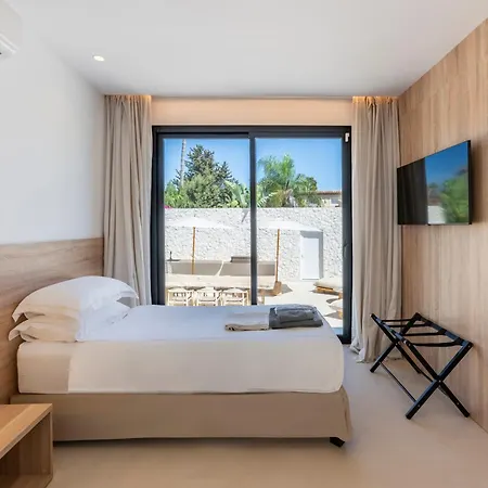 Peman Luxurious Beachside Вилла *