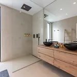 Вилла Peman Luxurious Beachside Марбелья