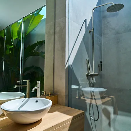 Peman Luxurious Beachside Βίλα Μαρμπέλλα