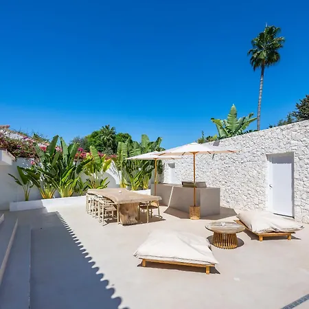 Villa Peman Luxurious Beachside Marbella