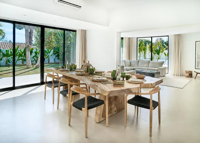 Villa Peman Luxurious Beachside Marbella