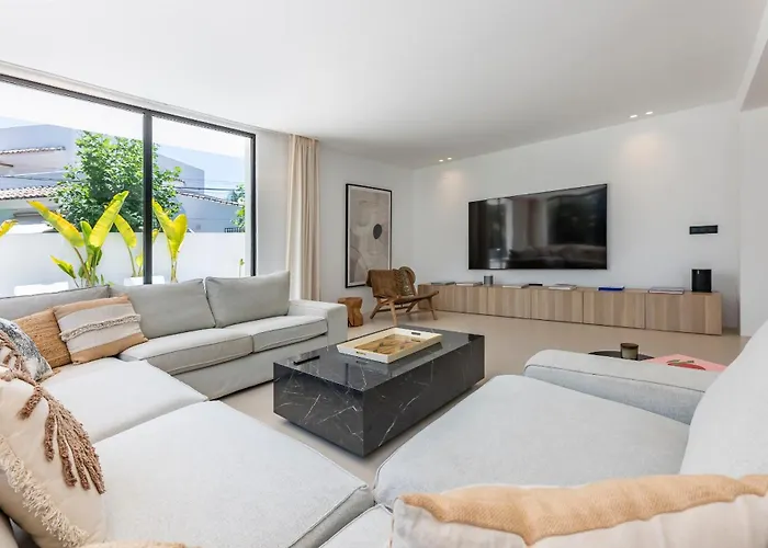 Peman Luxurious Beachside Marbella