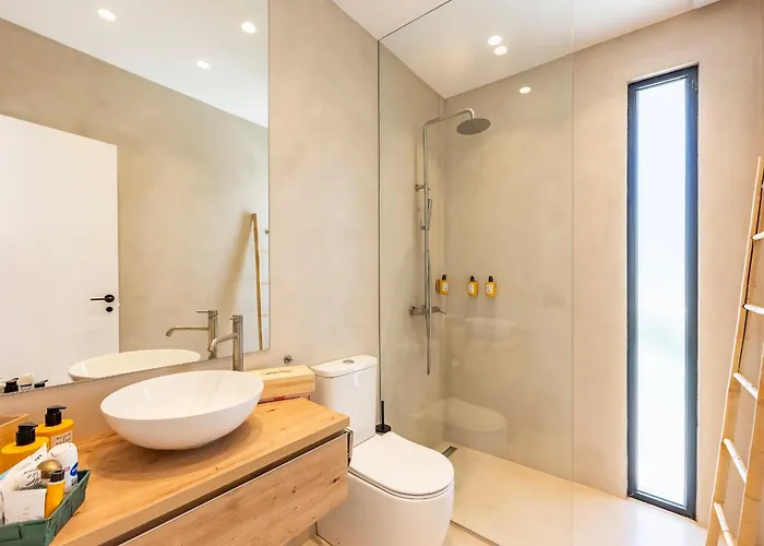 别墅 Peman Luxurious Beachside 马尔韦利亚