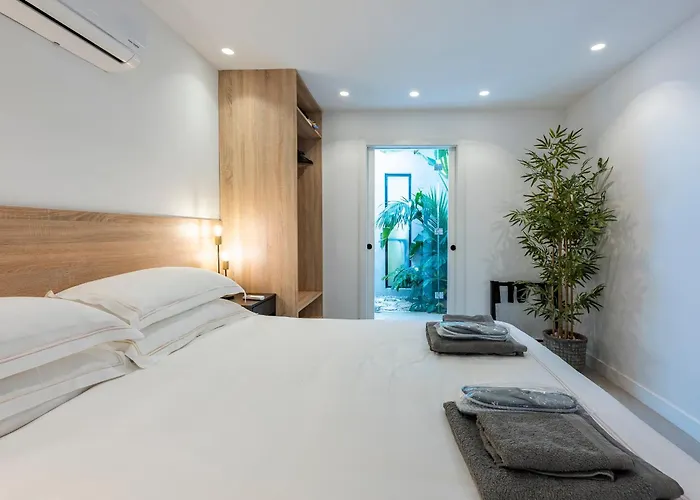 别墅 Peman Luxurious Beachside 马尔韦利亚